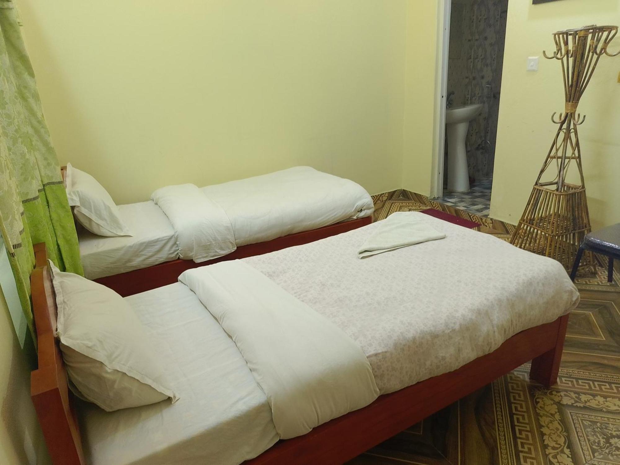 Mangal Homestay Pokhara Esterno foto