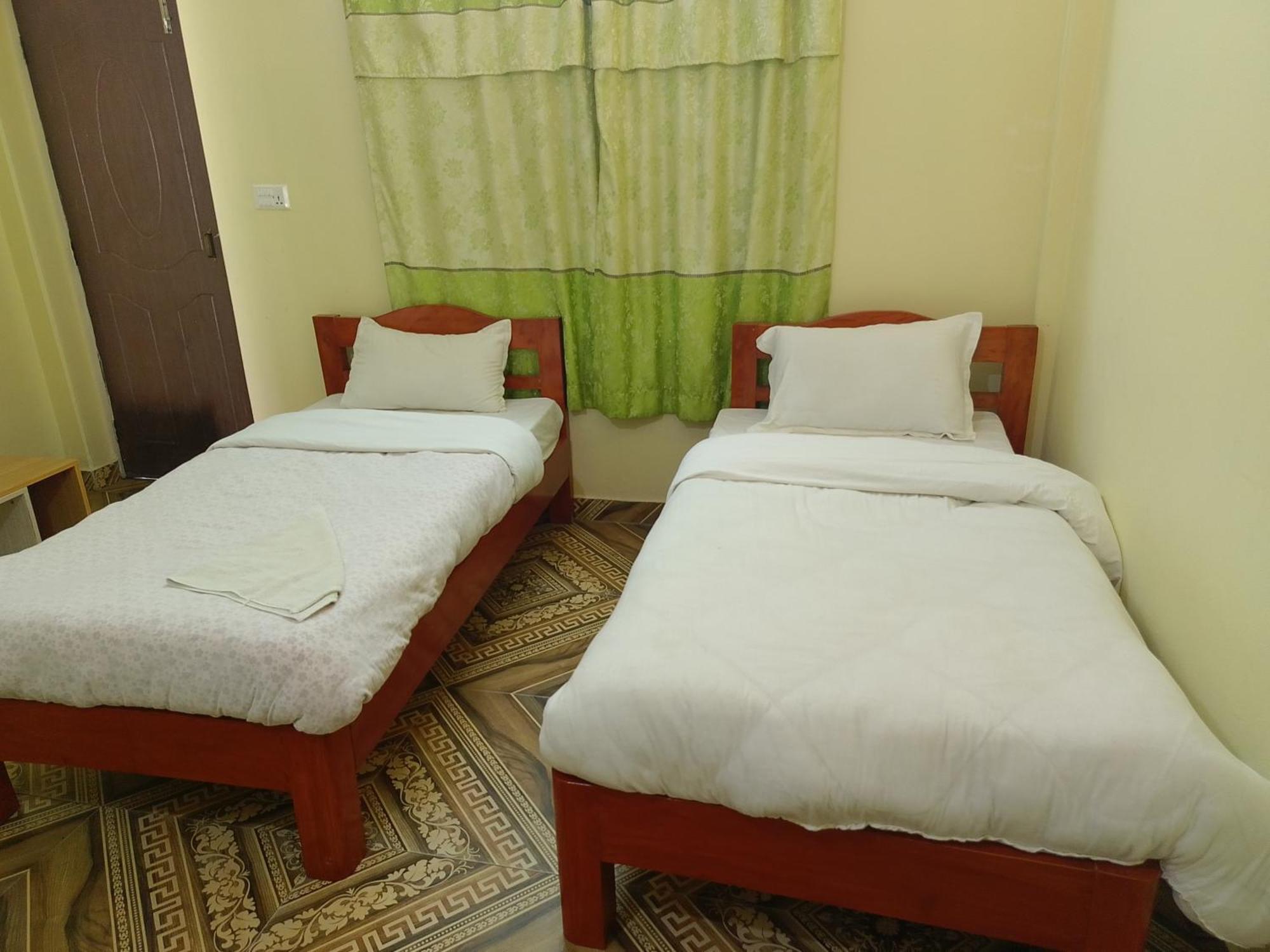 Mangal Homestay Pokhara Esterno foto