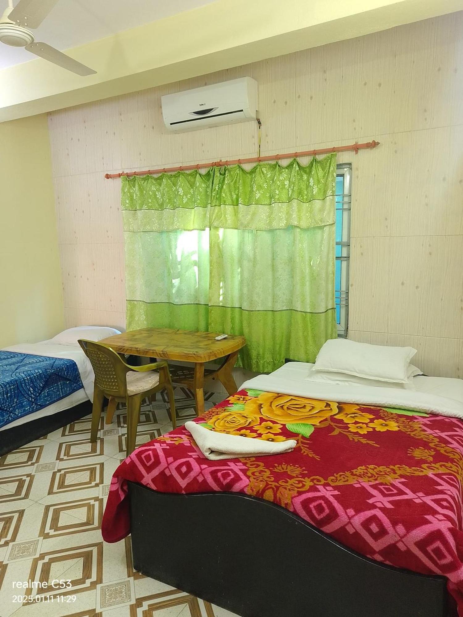 Mangal Homestay Pokhara Esterno foto